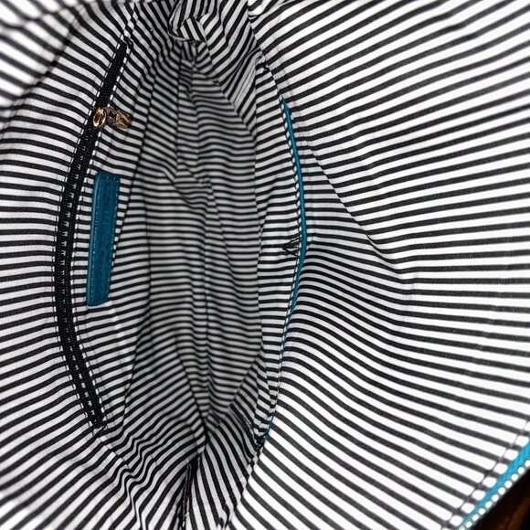 Urban Expressions Stella Clutch | Pebble Blue Vegan Leather | Gold Chain Strap - Picture 4 of 10